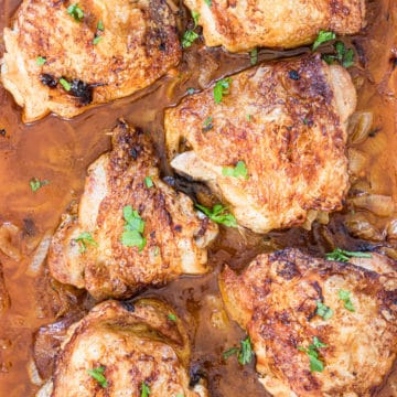 close up view of the completed cinnamon chicken recipe