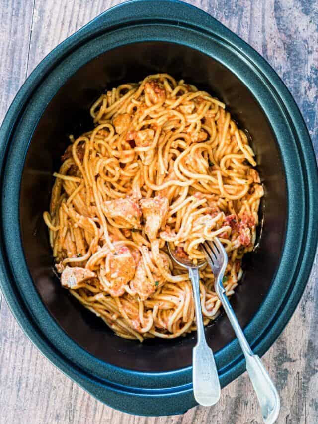 Slow Cooker Chicken Spaghetti Story