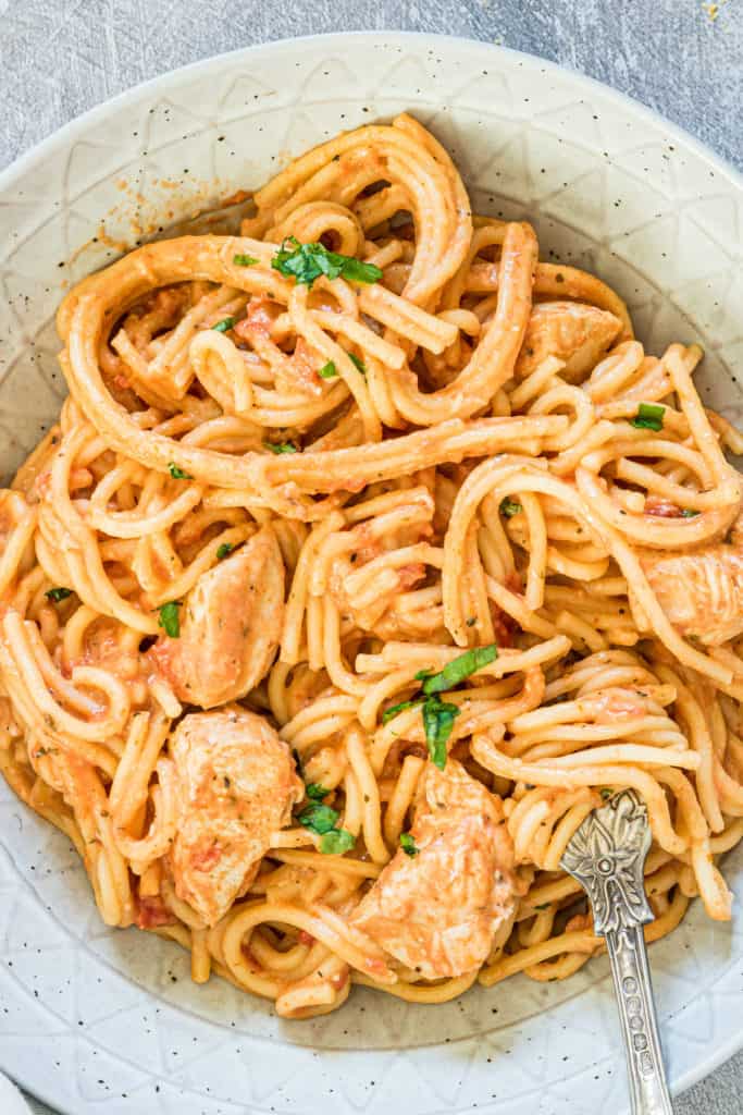 Dump And Start Instant Pot Chicken Spaghetti - Budget Delicious