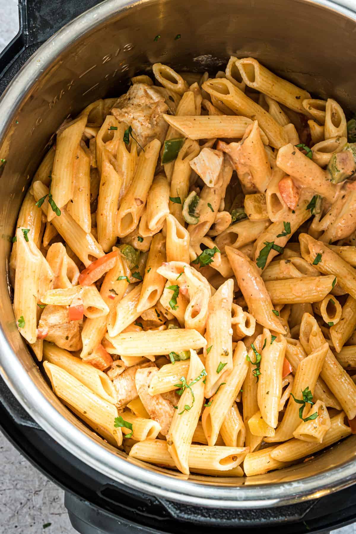 cooked Instant pot chicken fajita pasta in the instant pot