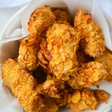 close up view of the completed air fryer popcorn chicken