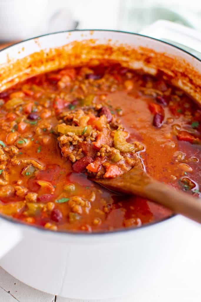 close up view of the completed wendys chili recipe