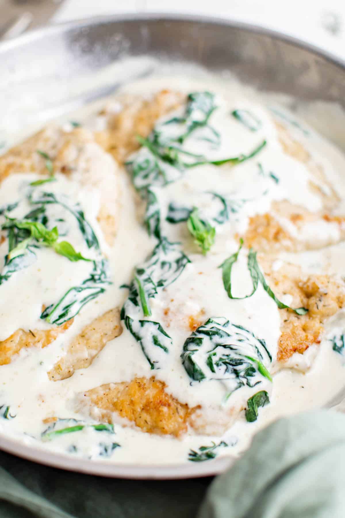 close up view of the completed chicken florentine