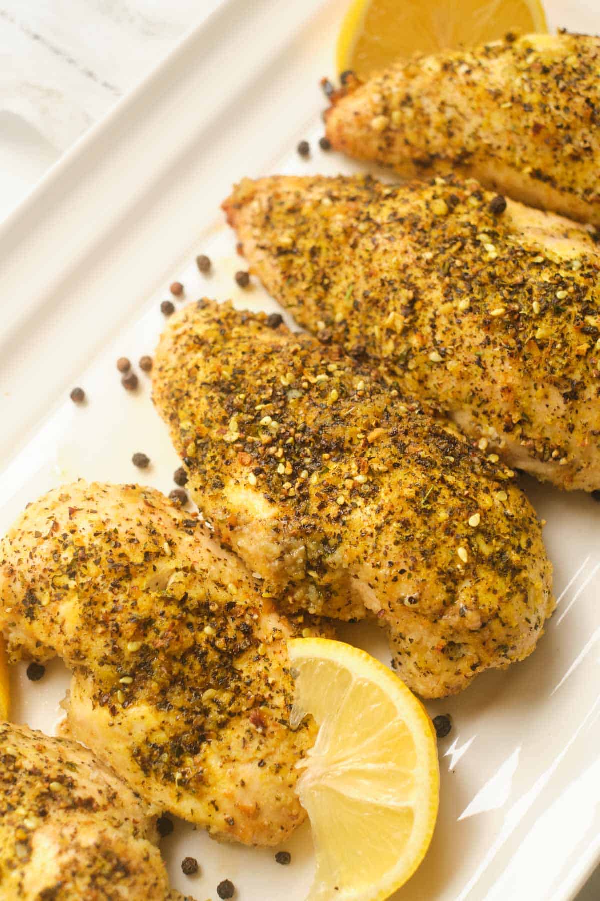 close up view of the completed lemon pepper chicken recipe