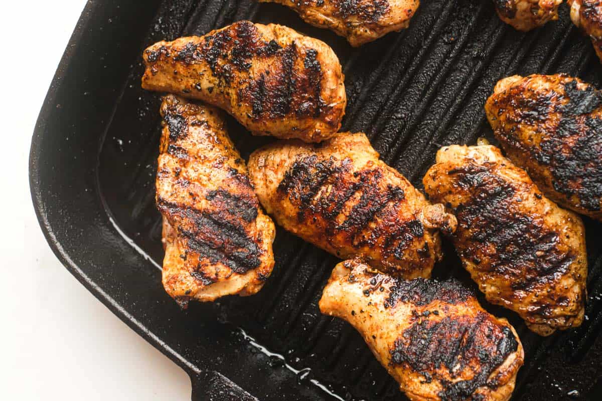 top down view of the grilled chicken wings inside the grill pan
