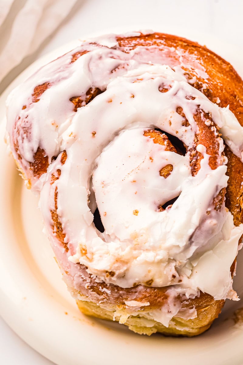 Bread Machine Cinnamon Rolls frosted.